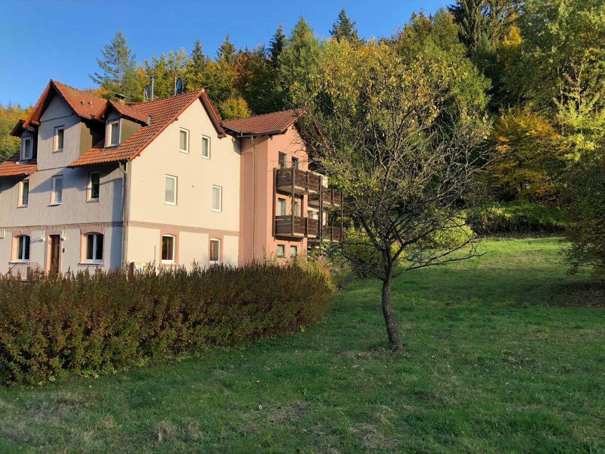 ホテル Zum Waldfrieden ノイホーフ エクステリア 写真